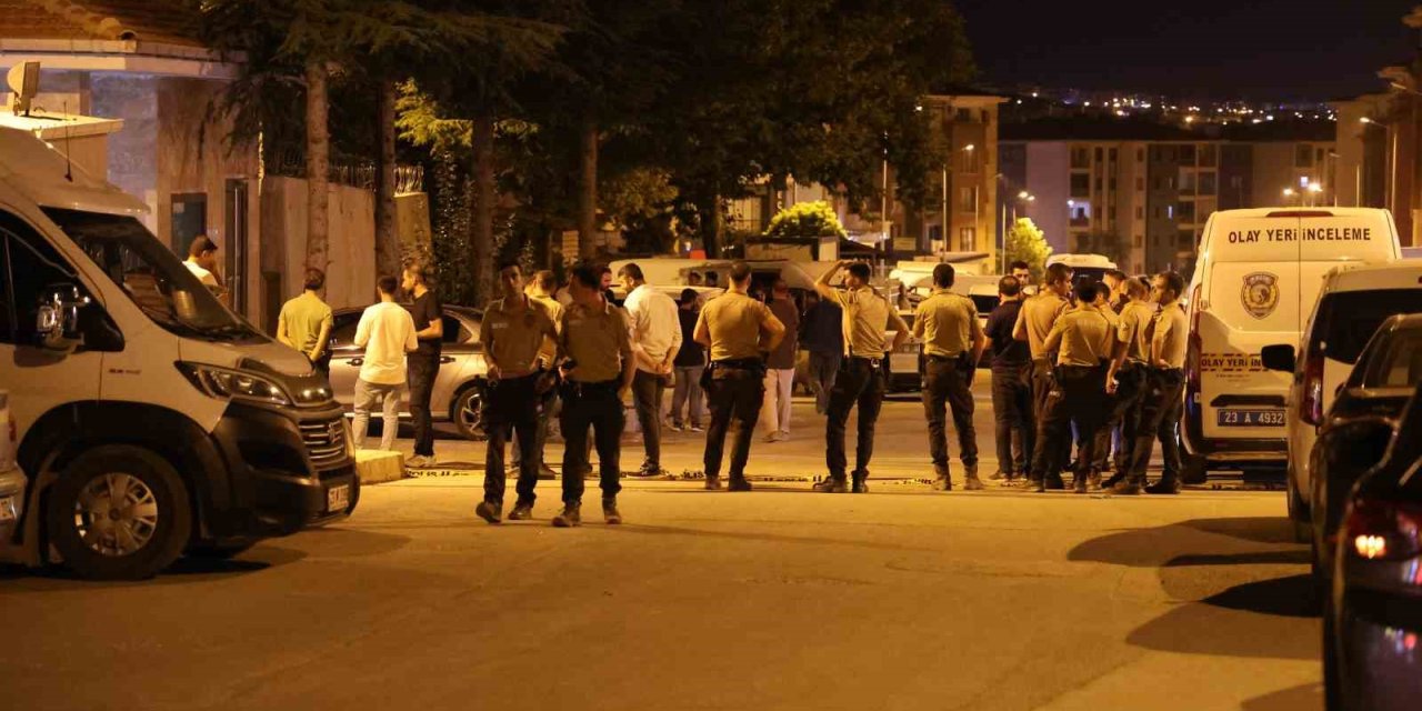 Elazığ’da iki aile arasında bıçaklı kavgada 3 yaralı