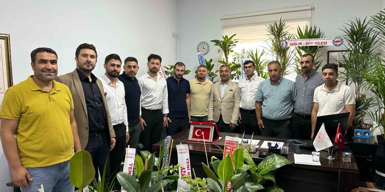 Şırnak Sağlık-Sen heyeti, İdil Devlet Hastanesinde göreve yeni başlayan yöneticilerle bir araya geldi