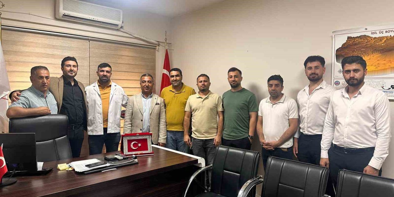 Sağlık-Sen Başkanı Anmal, İdil İlçe Sağlık Müdürüne birinci basamak sağlık hizmeti sorunlarını aktardı