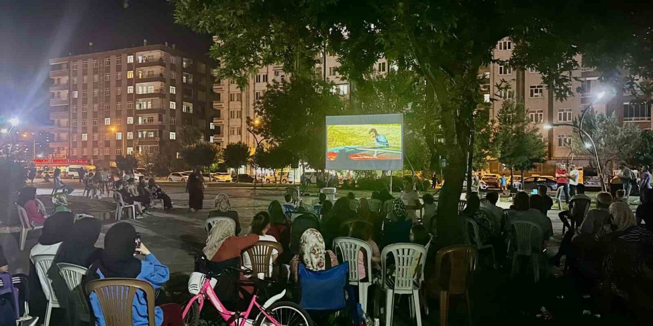 Diyarbakır’da sinema keyfi mahallelere taşınıyor