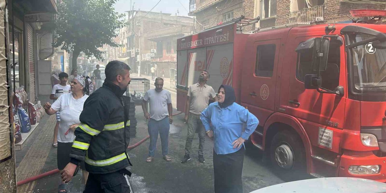 Diyarbakır’da ev yangını