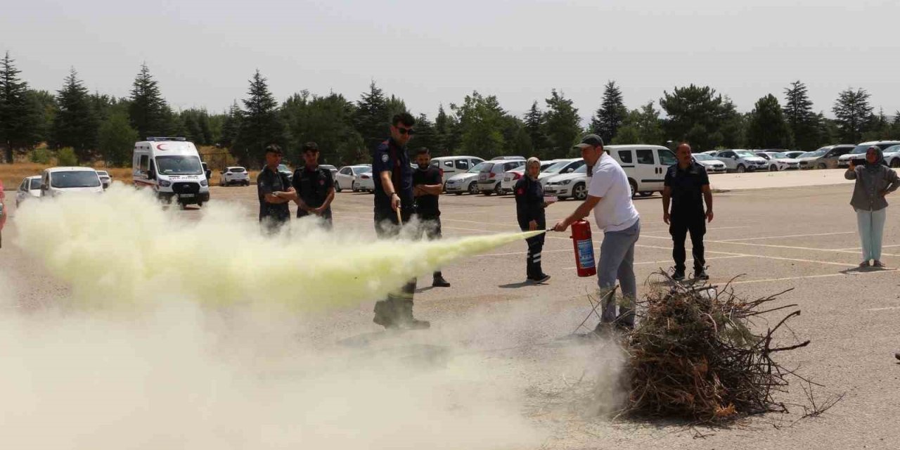 Elazığ’da sağlıkçılara yangın tatbikatı yapıldı