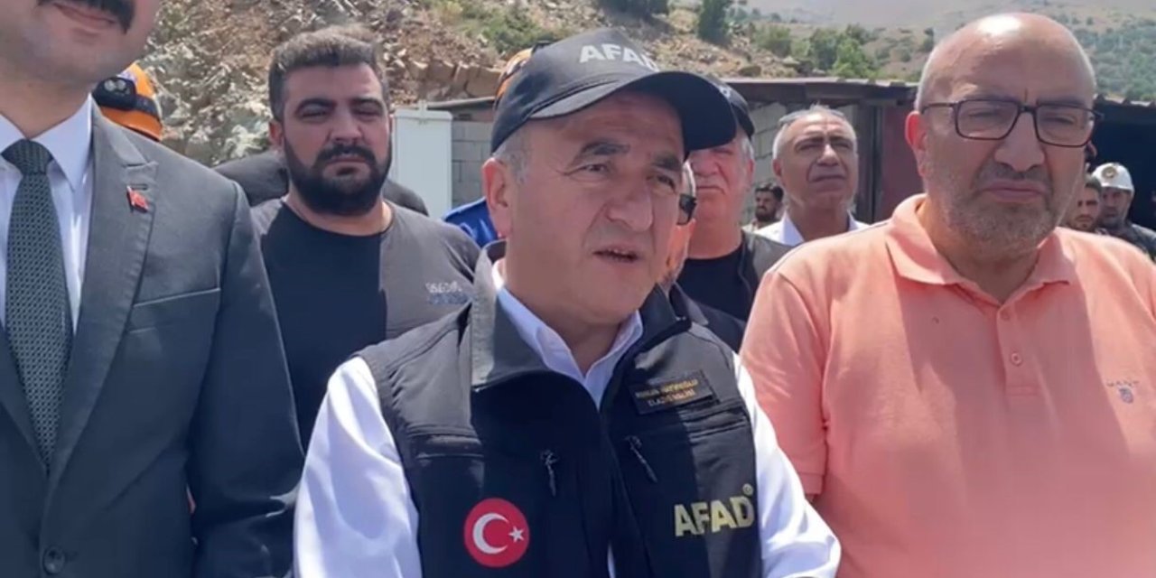 Elazığ Valisi Numan Hatipoğlu: "Göçükte 1 işçimiz kaldı, 80 kişilik ekip kurtarma çalışmalarını sürdürüyor"