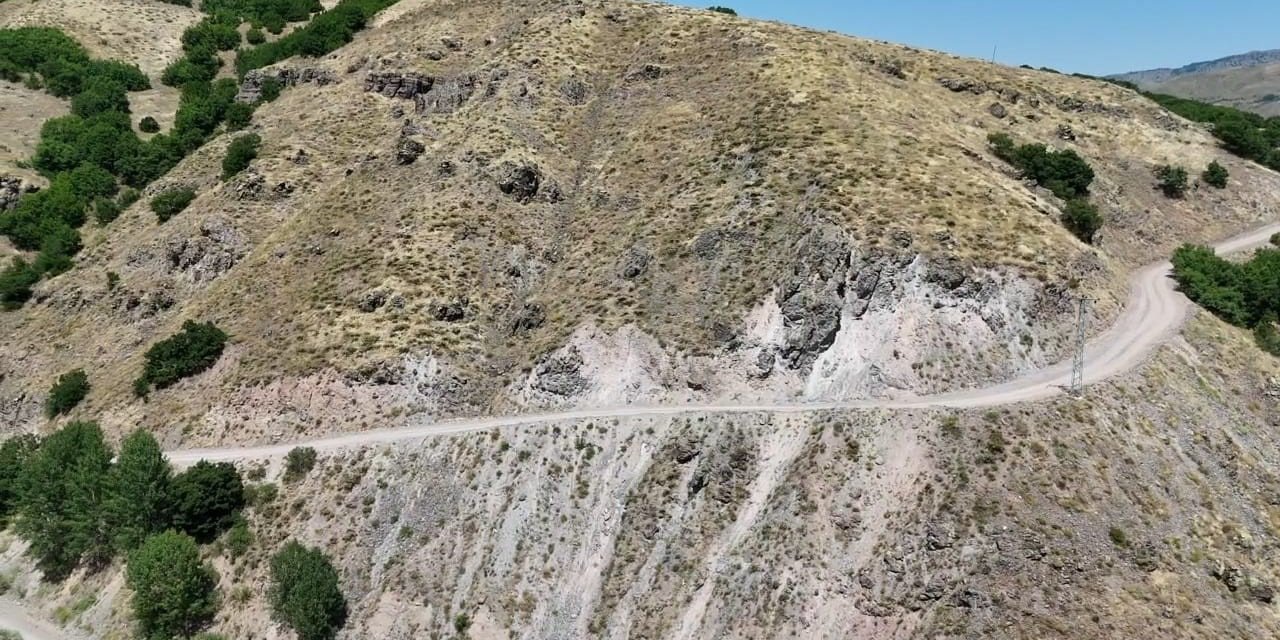 Vatandaşlar Tunceli'de yol sorununa çözüm istedi