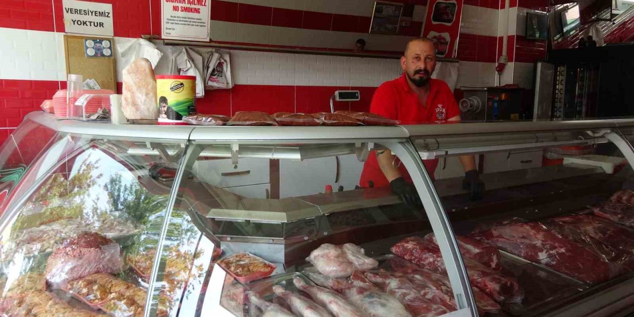Vanlı esnaf Baday, elektrik kesintilerinden şikâyetçi