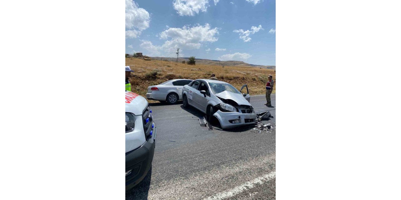 Muş’ta feci kaza: 7 kişi yaralandı