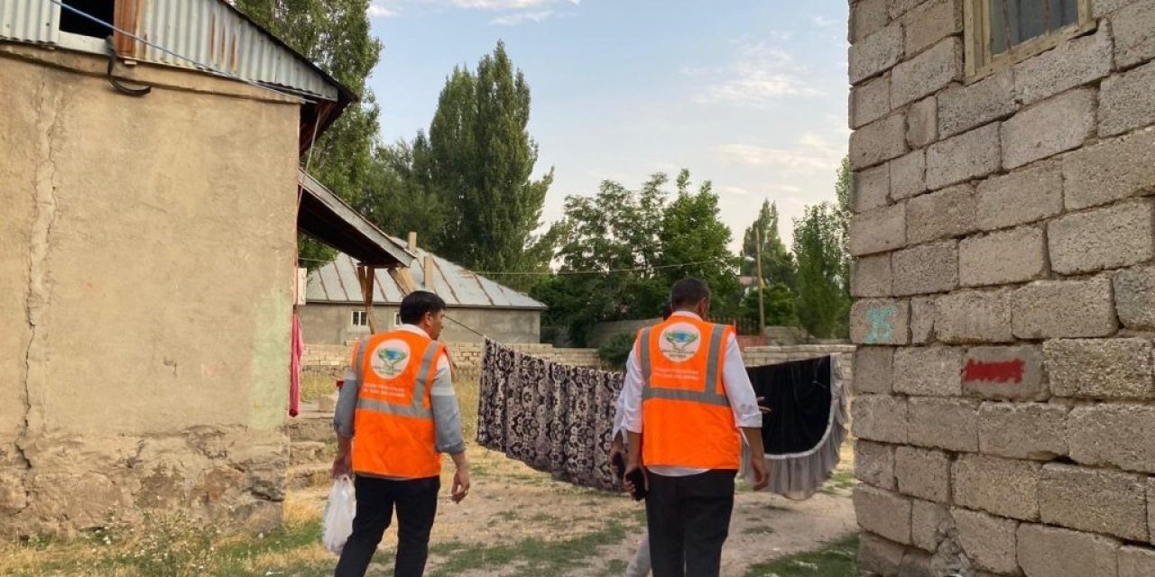 Patnos’ta 50 aileye et yardımı