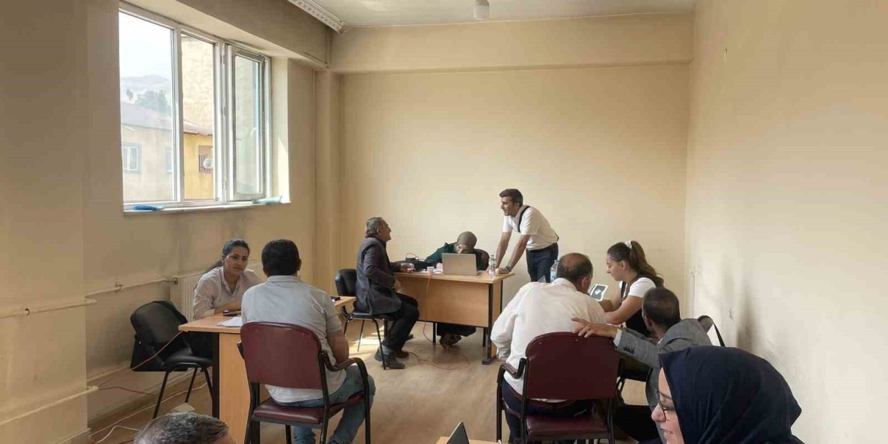 Yüksekova’da tarım sayımı sürüyor