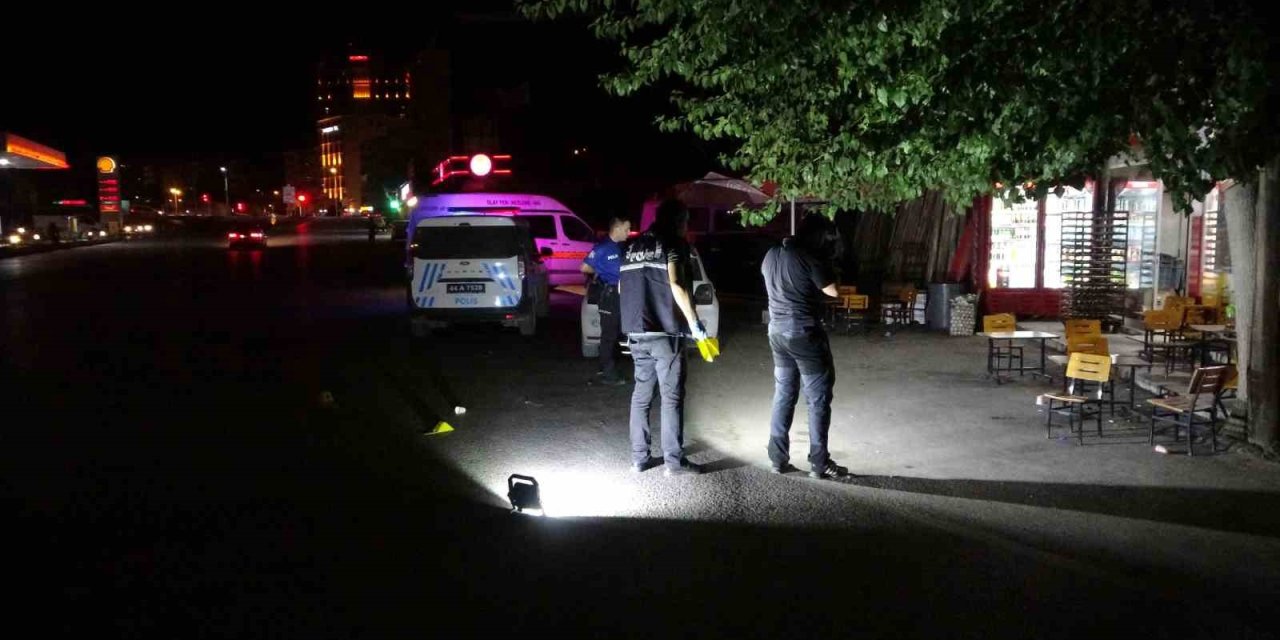 Malatya’da kağıt toplayıcıları arasında kavga: 2 yaralı