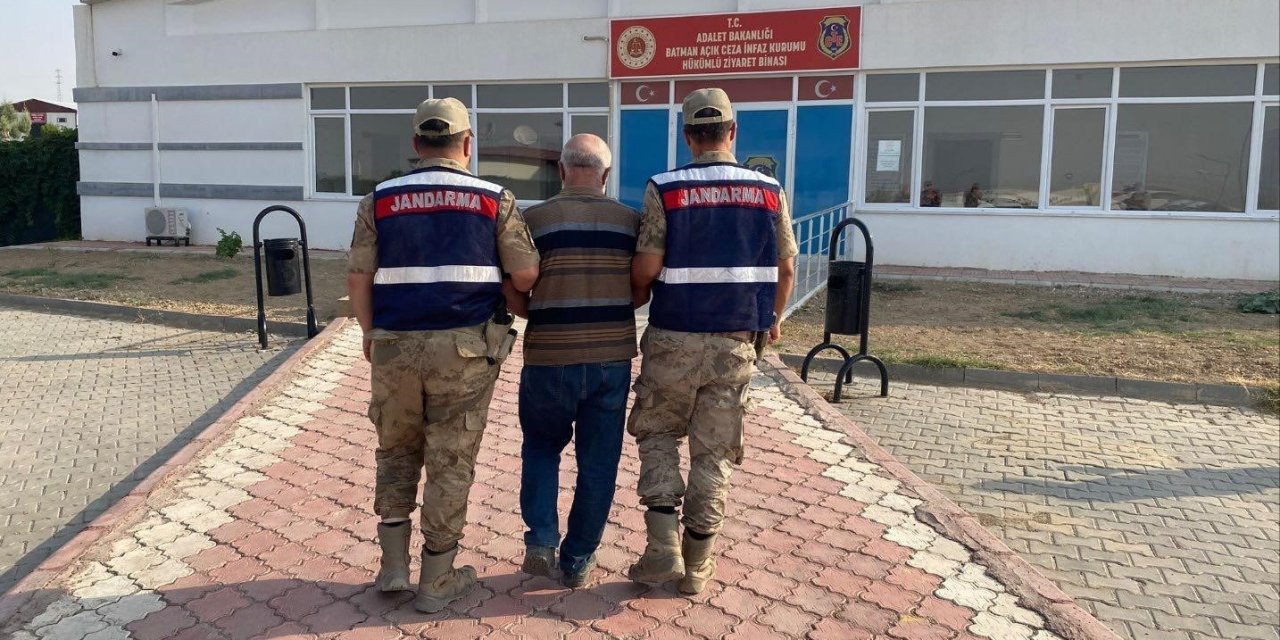 Dolandırıcılık suçundan aranan şahıs, kardeşinin evinde yakalandı