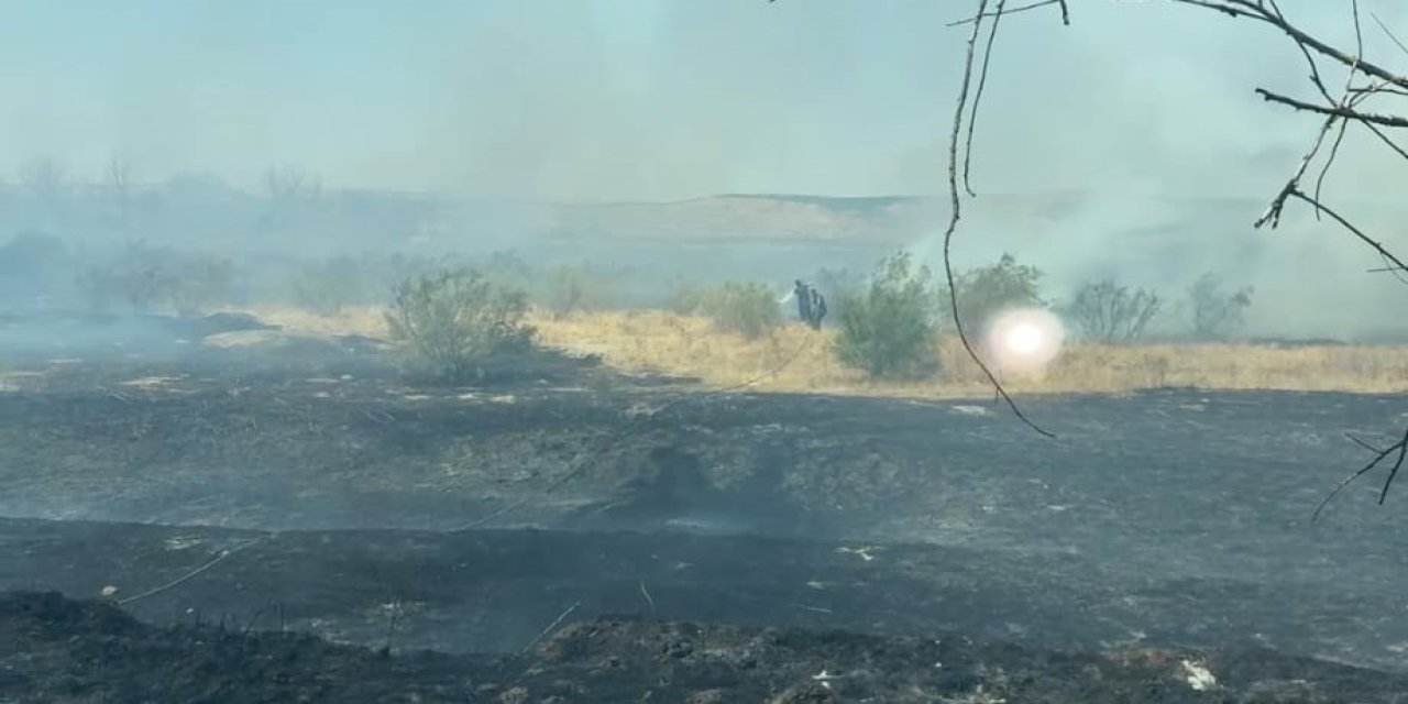 Batman’daki anız yangınında 100 dönüm alan zarar gördü