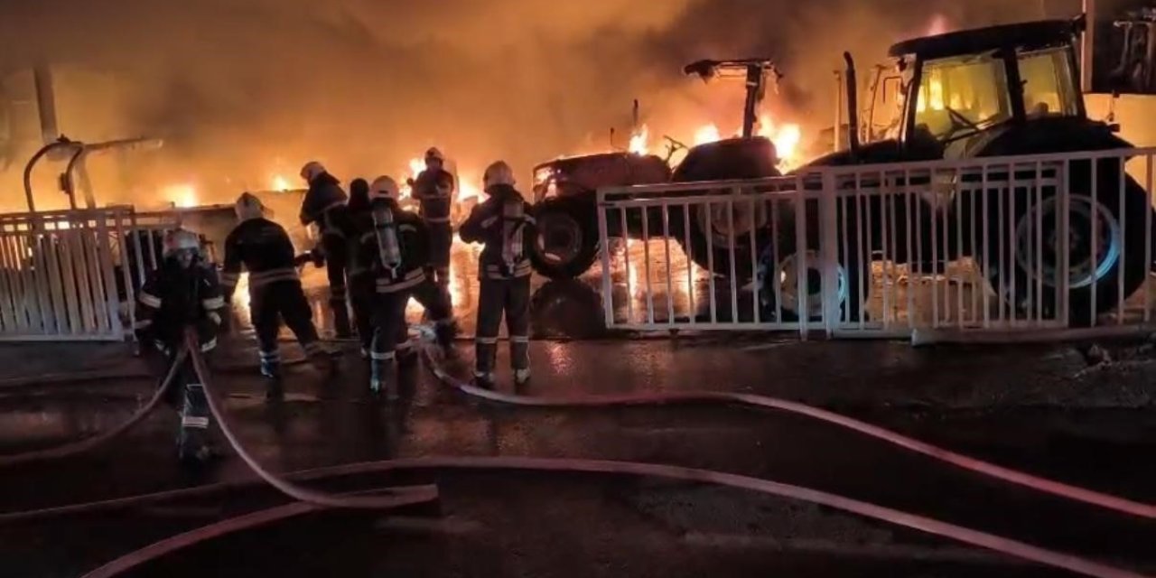 Diyarbakır gece yarısı 3 dükkan, 22 traktör yandı