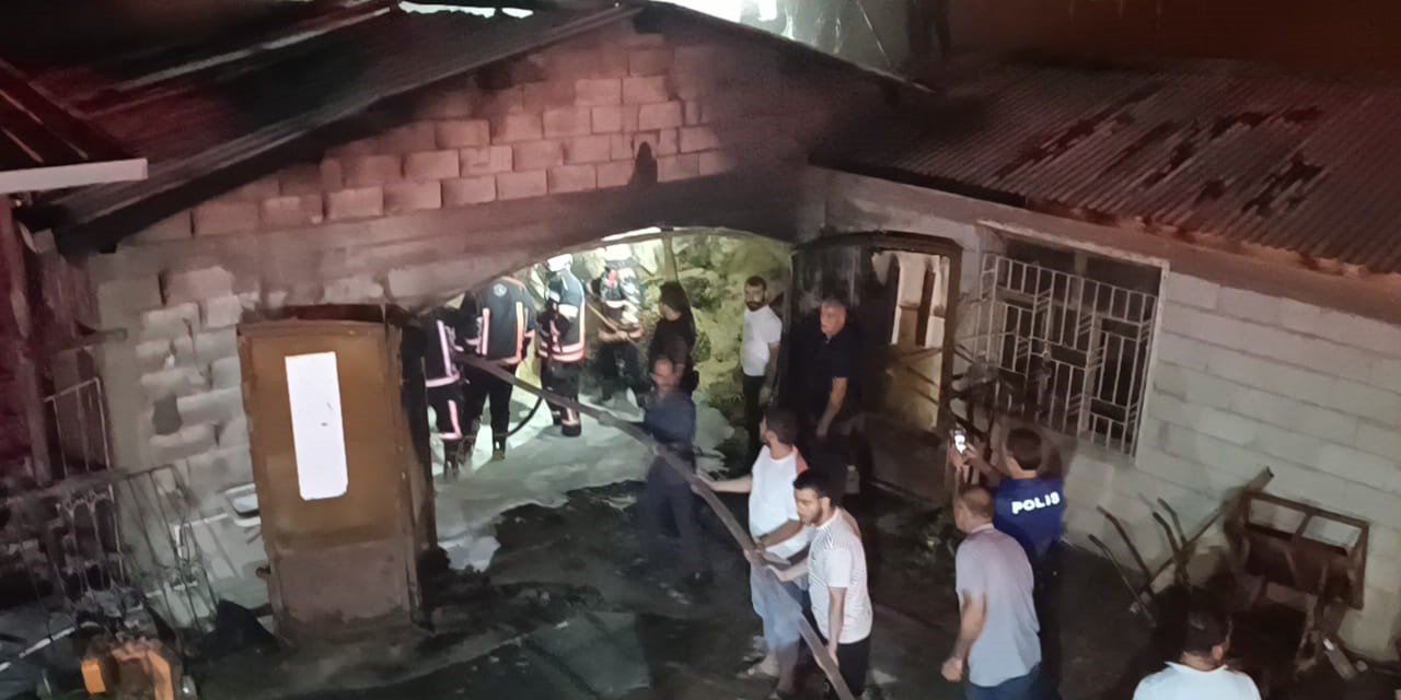 Malatya’da ahır yangını korkuttu
