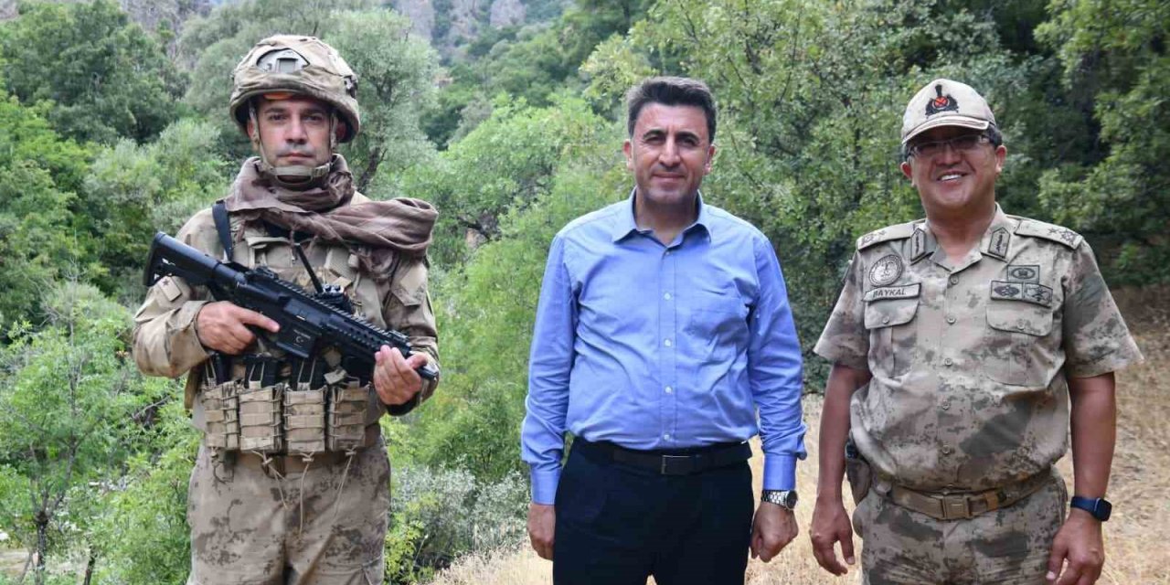 Vali Aygöl, Aliboğazı’nda askerlerle buluştu