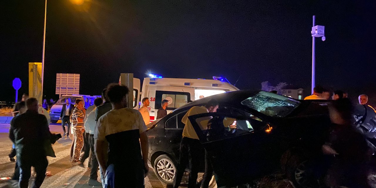 Yüksekova’da düğün dönüşü kaza: 5 yaralı