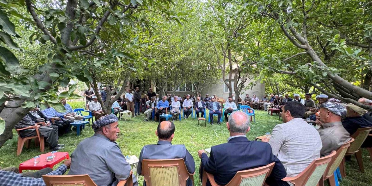 Şemdinli’de 2 aile arasındaki husumet barışla sonuçlandı