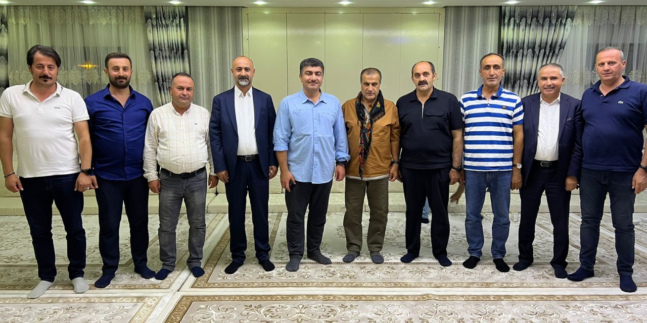 Sirvan Barzani ve beraberindeki heyet Hakkari’de ziyaretlerde bulundu