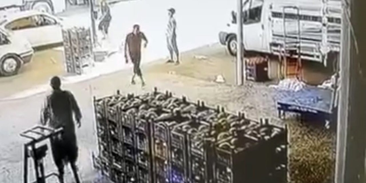 Şanlıurfa'da rüzgarın uçurduğu şemsiyeyi tutmak isterken yaralandı