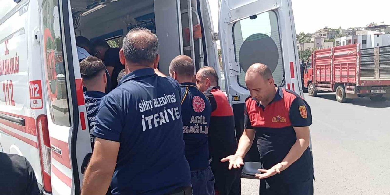 Siirt’te otomobil ile motokurye çarpıştı: 1 kişi yaralandı