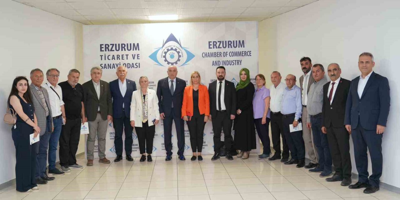 CHP heyeti ETSO Başkanı Saim Özakalın’ı ziyaret etti