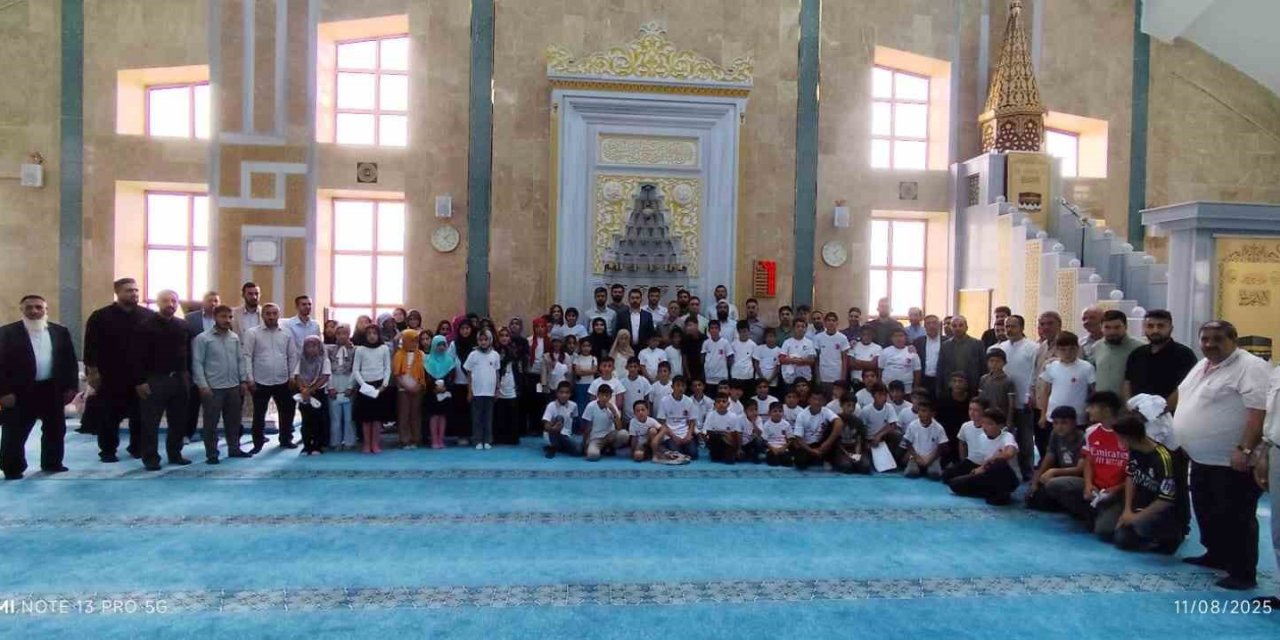 Çaldıran’da "Hadis Ezberleme Yarışması" yapıldı