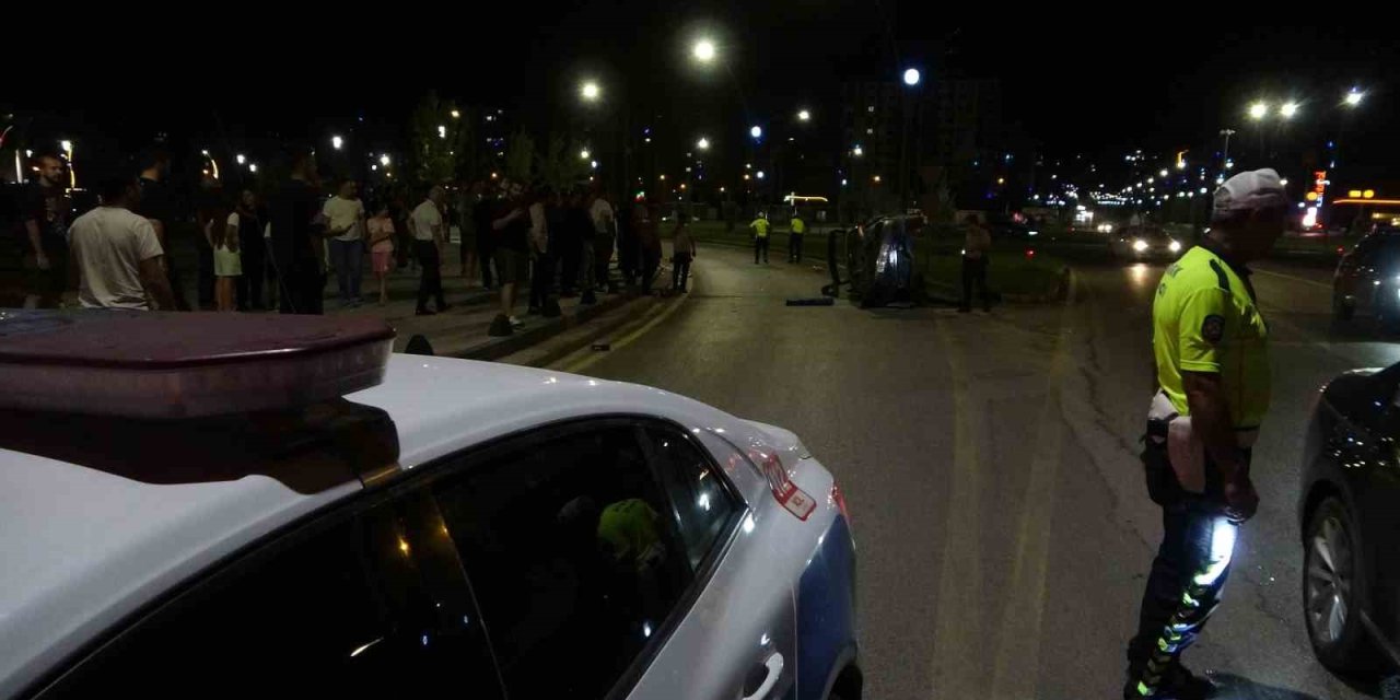 Malatya’da kontrolden çıkan araç yan yattı: 1 kişi yaralandı