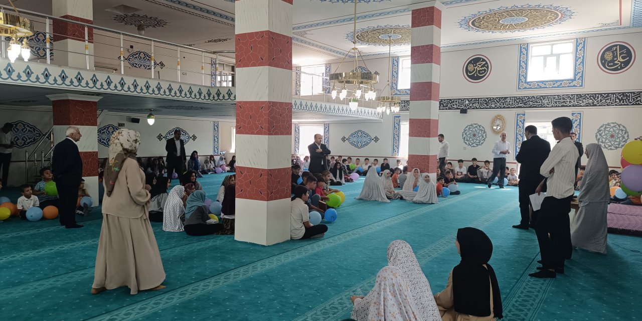 Yüksekova’da yaz Kur’an kursları kapanış programı yapıldı