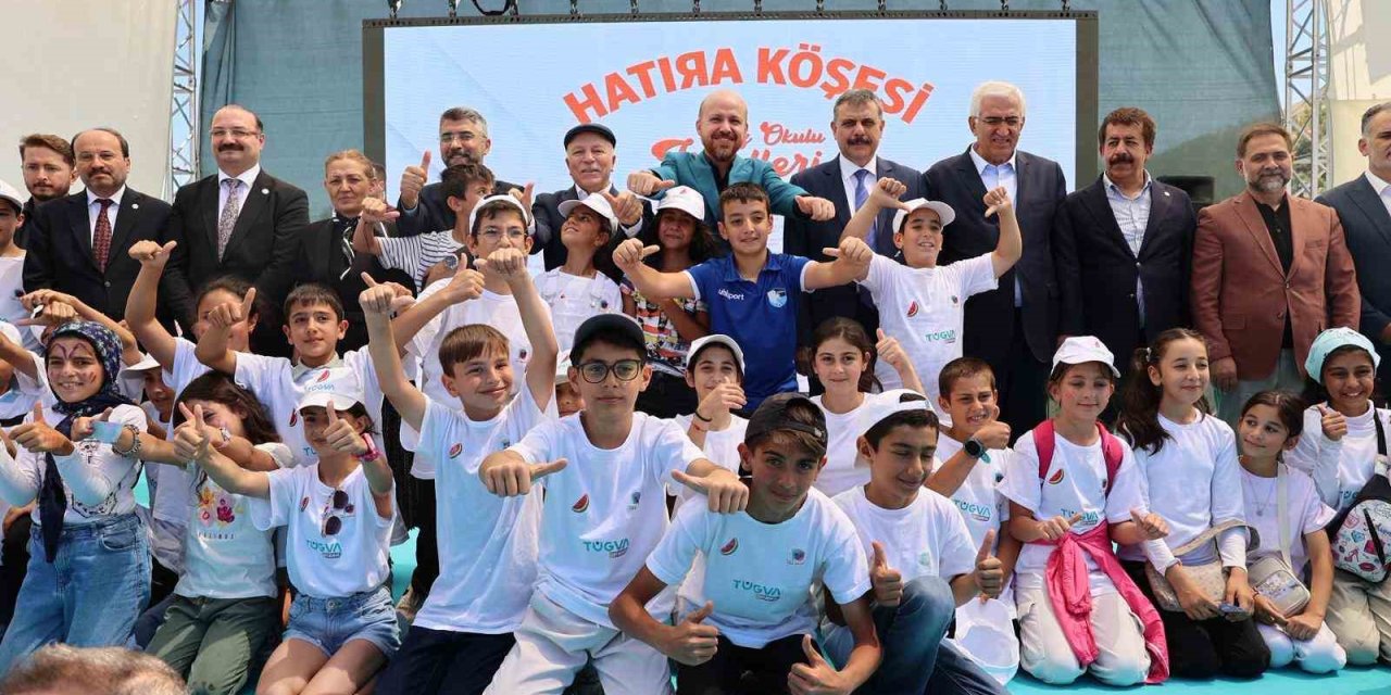 TÜGVA Yüksek İstişare Kurulu Üyesi Bilal Erdoğan, TÜGVA Yaz okulunu kapanış töreninde