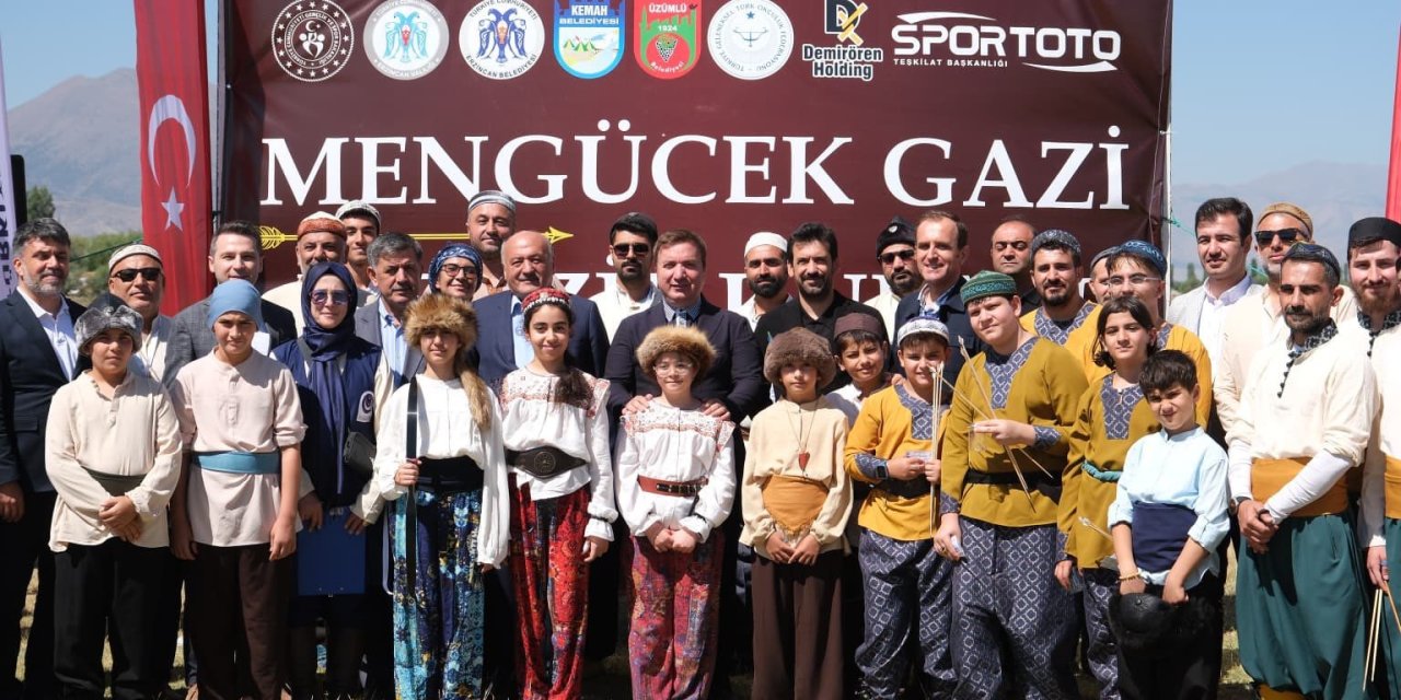 Mengücek Melik Gazi Menzil Okçuluğu müsabakaları start verdi
