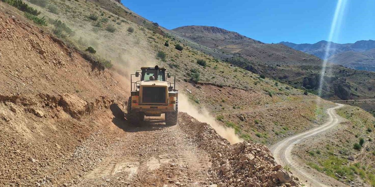 Yaylada üretilen Tulum Peyniri at sırtında değil yeni yapılan yolla şehre ulaştırılacak