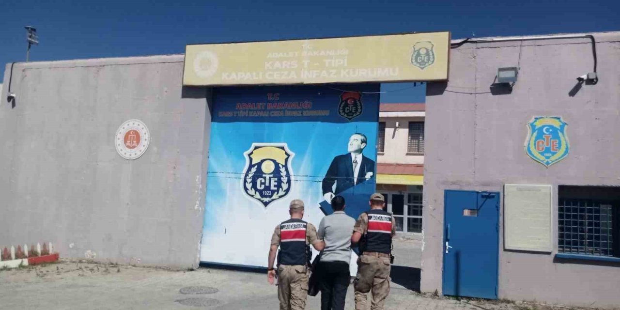 Arpaçay’da 22 suç kaydıyla aranan 1 şahıs yakalandı