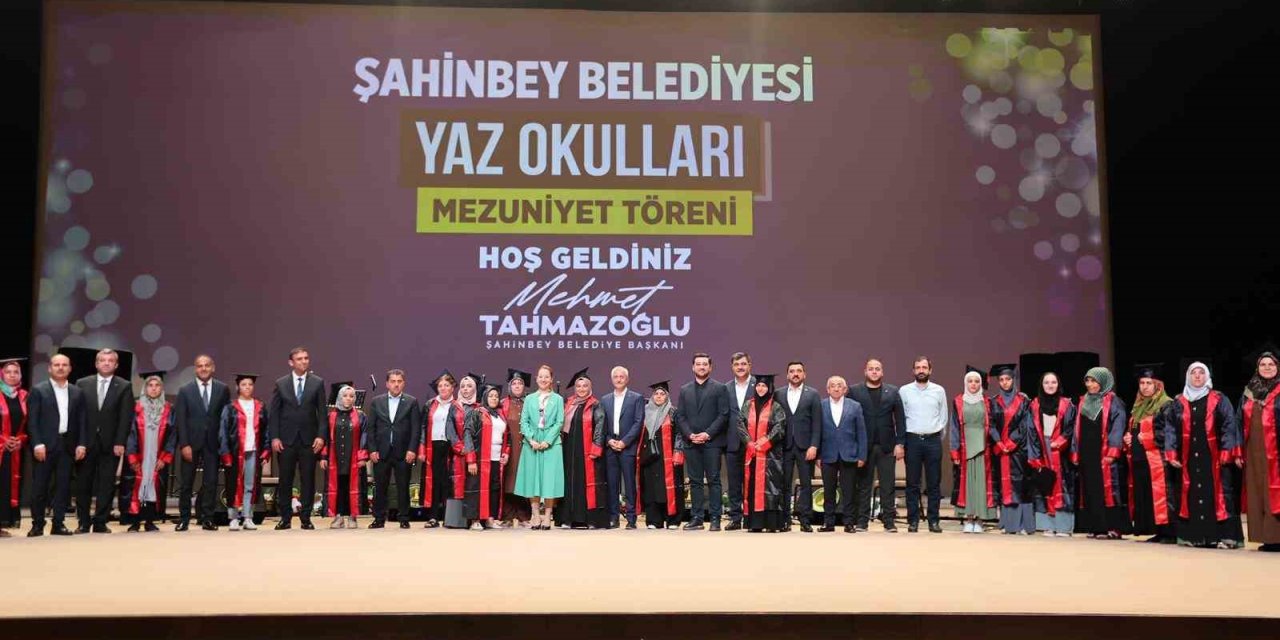 Şahinbey Belediyesi yaz okulu mezuniyet töreni yapıldı