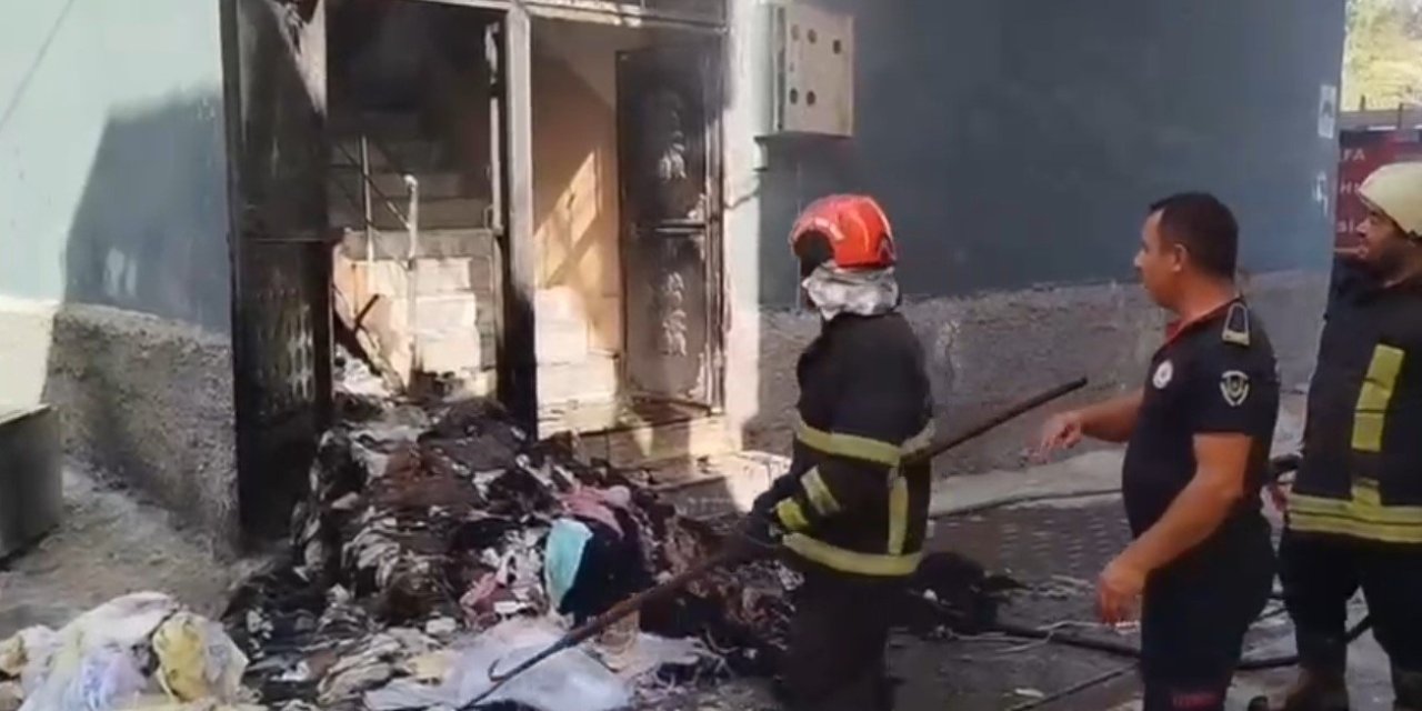Paniğe neden olan ev yangını söndürüldü