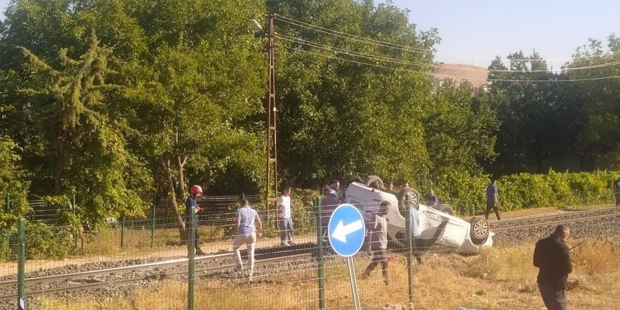 Elazığ’da otomobil takla attı: 1 kişi yaralandı