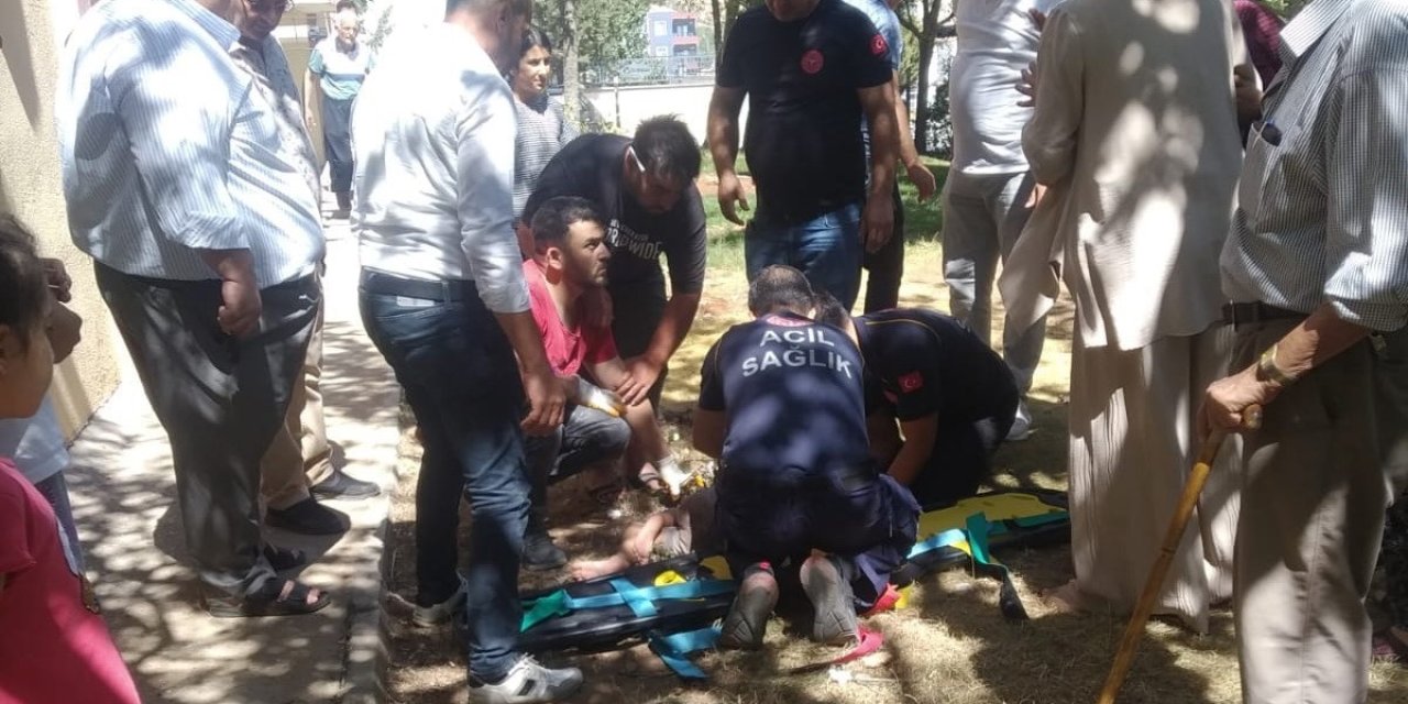 Adıyaman’da 4’üncü kattan düşen çocuk öldü