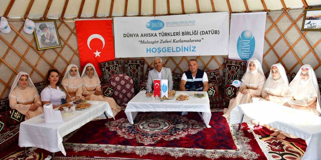 Malazgirt Zaferi etkinliklerinde DATÜB çadırına ilgi