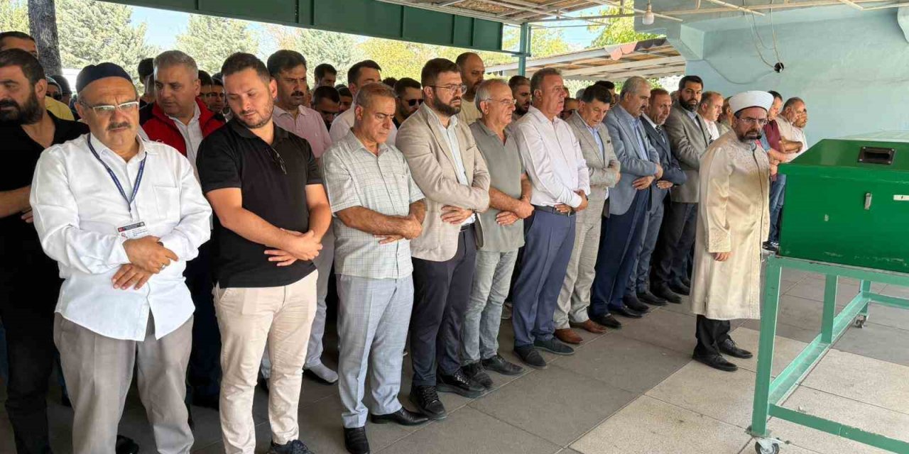 Mersin’deki kazada hayatını kaybeden kişi Diyarbakır’da defnedildi