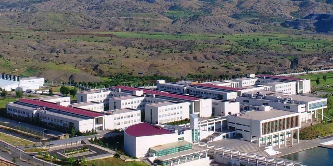 Şırnak Üniversitesi’nde iki bölüm öğrencisiz kaldı