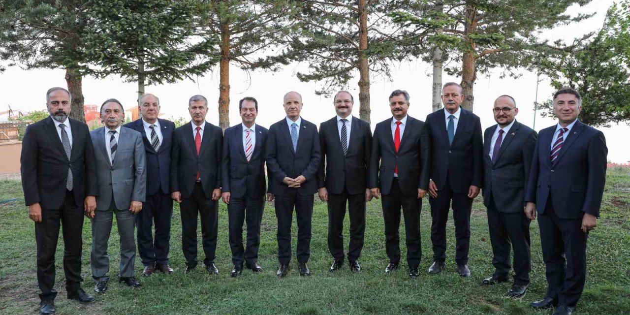 Bölge üniversiteleri Ahlat’ta buluştu