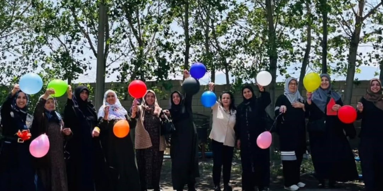 Ninelere özel etkinlikte kuşaklar bir araya geldi