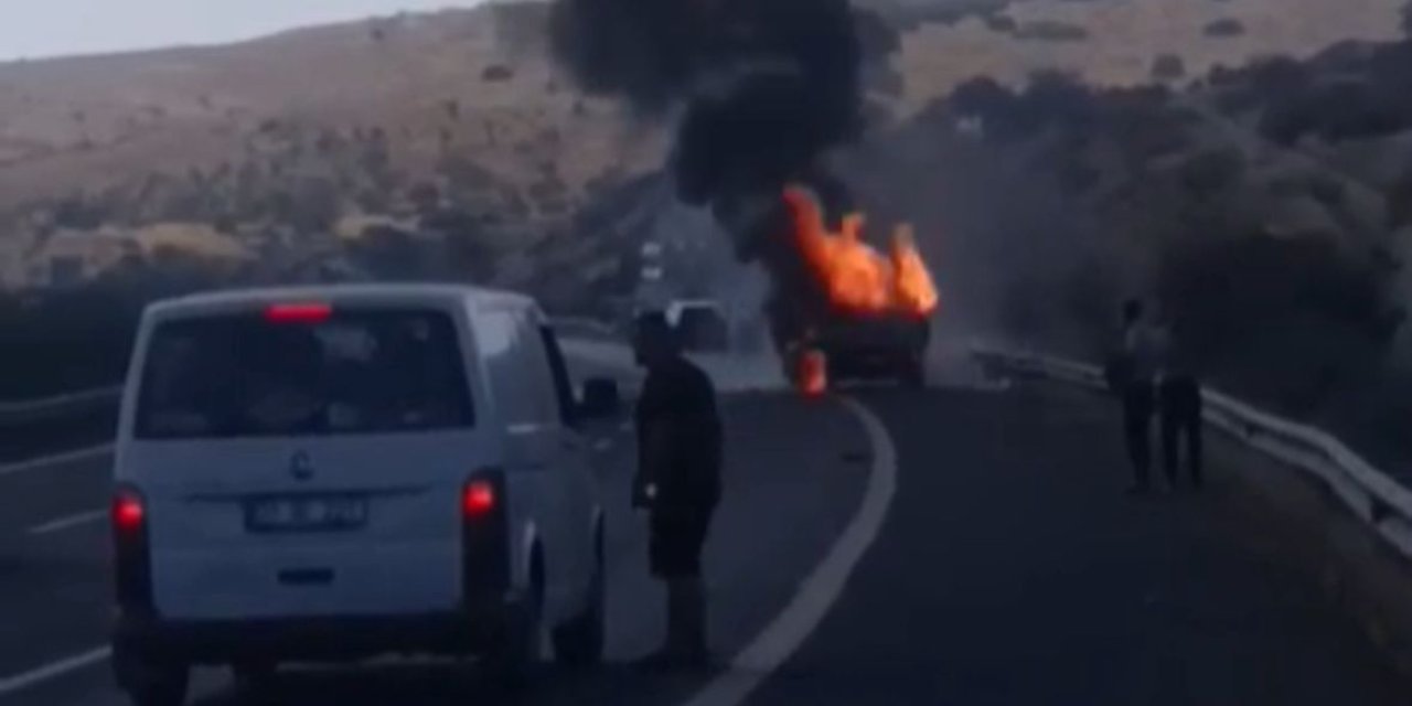 Seyir halindeki kamyonet alev topuna döndü: 1 kişi yaralandı