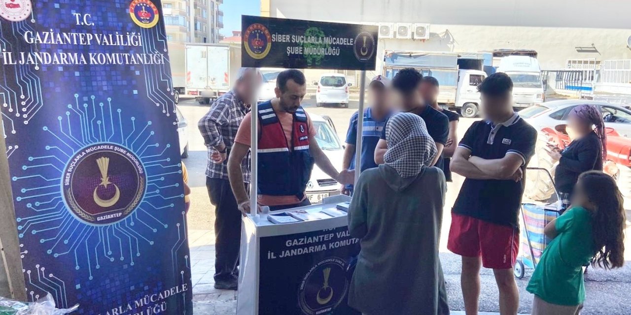Gaziantep'te jandarmadan vatandaşlara siber güvenlik bilgilendirmesi