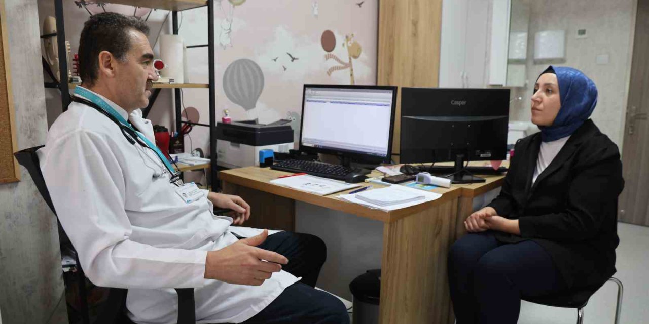 Uzm. Dr. Hakan Çoban: "Eller, akan bir suda sabun eşliğinde en az 20 saniye yıkanmalıdır"