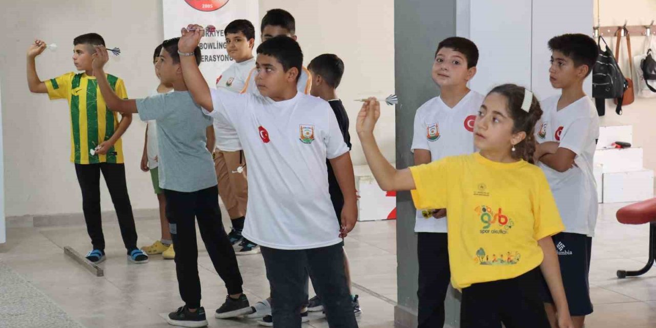 Zafer Bayramı Dart Turnuvasında ödüller sahiplerine ulaştı