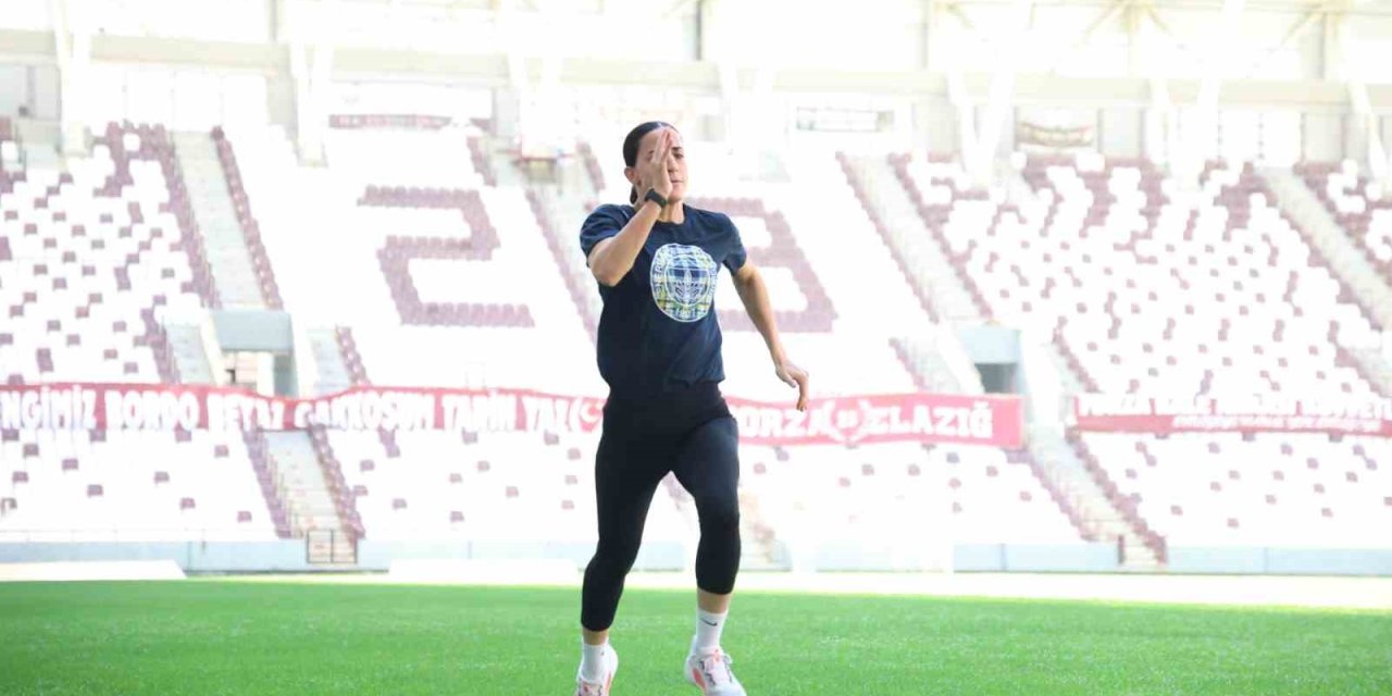 Milli boksör Gizem Özer, Dünya Boks Şampiyonası için hazırlıklarına devam ediyor