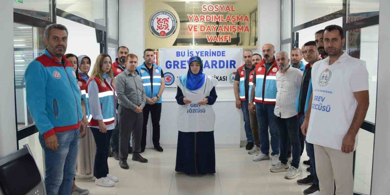 Tatvan SYDV çalışanları greve başladı