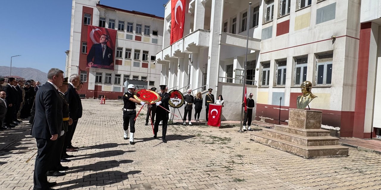Yüksekova’da 30 Ağustos Zafer Bayramı kutlaması