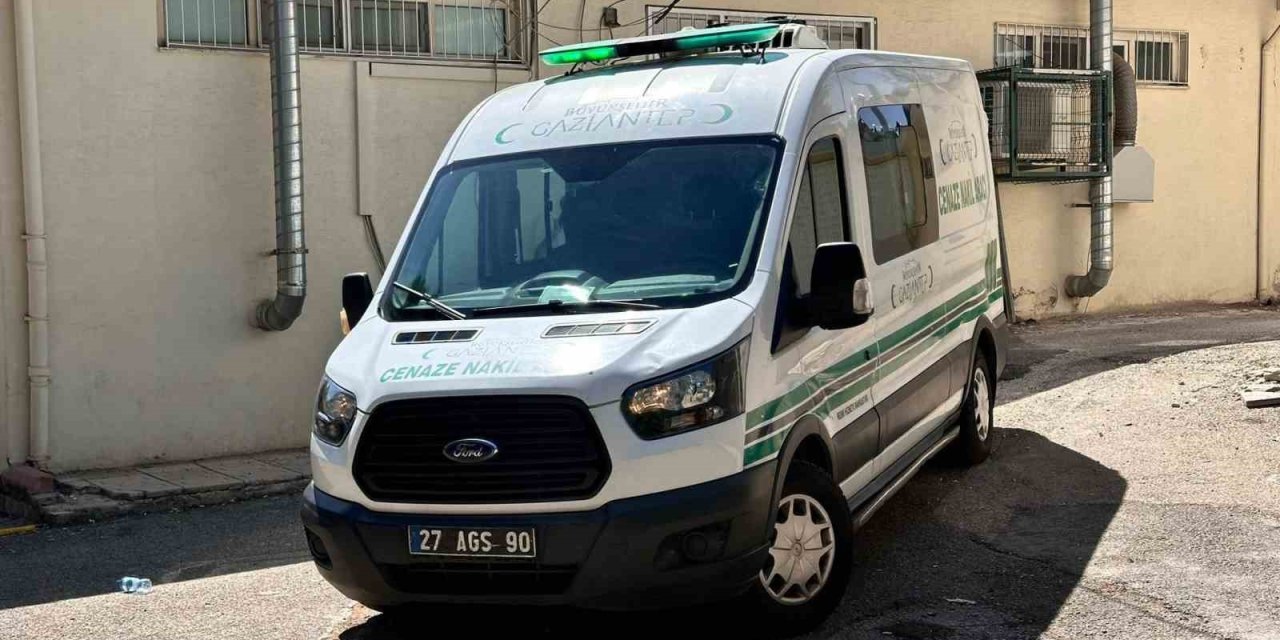 Gaziantep'te konuşmak için çağrıldığı parkta bıçaklandı, 21 günlük yaşam savaşını kaybetti