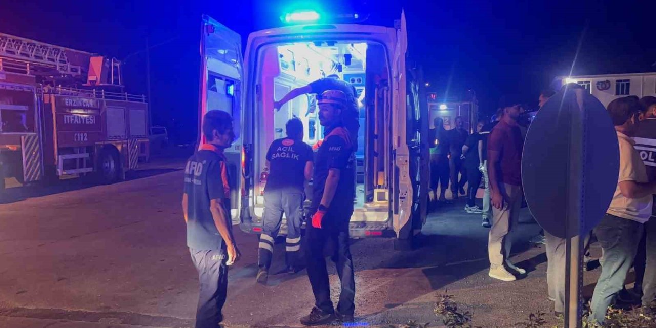 Erzincan’da zincirleme trafik kazasında 5 yaralı