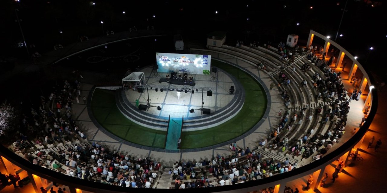 Elazığ yaz konserlerinde coşku zirvede